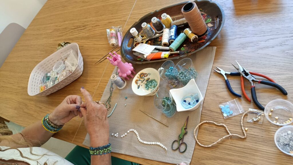 תכשיטים-בעבודת-יד